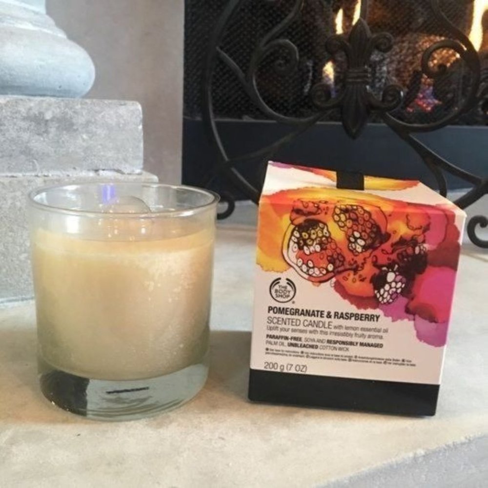 The Body Shop Pomegranate & Raspberry candle jar NIB